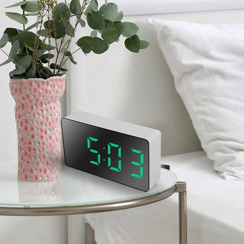 Digital Children's Alarm Clock LED Electronic Simple Mini Mirror Clock